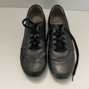 Dansko metallic sneakers size 40 EUC